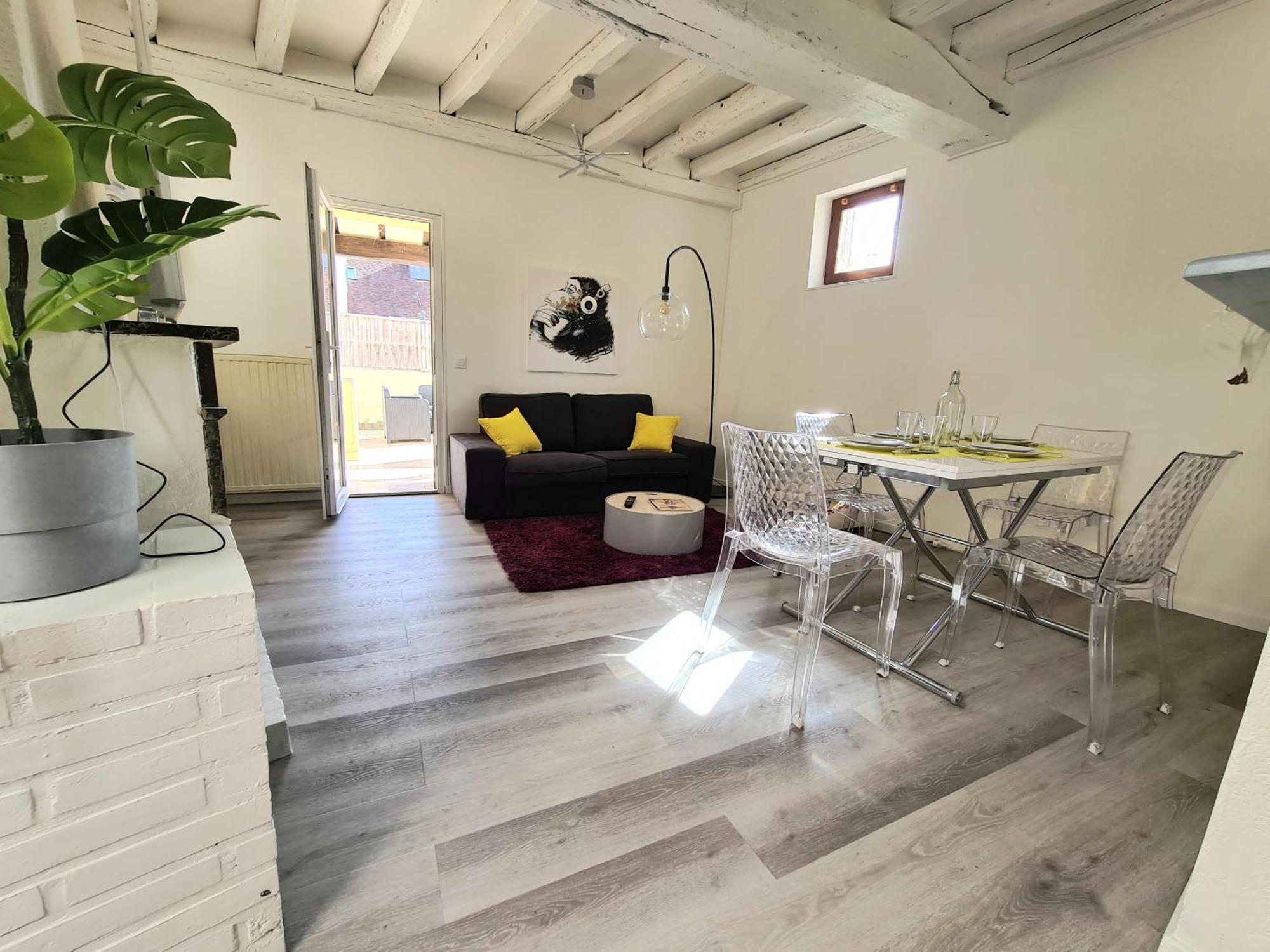 Maison Charme Avec Terrasse Hypercentre, Tres Calme Joigny Buitenkant foto